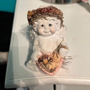 Dreamsicle figurine.